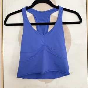LULULEMON BLUE CROPPED TANK TOP